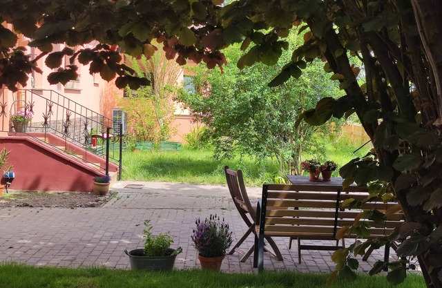 Stork's nest with large garden for vacation guests