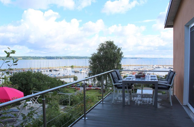 Strandfrieden - fireplace, sauna, washing machine, 2 terraces, garden furniture, garden