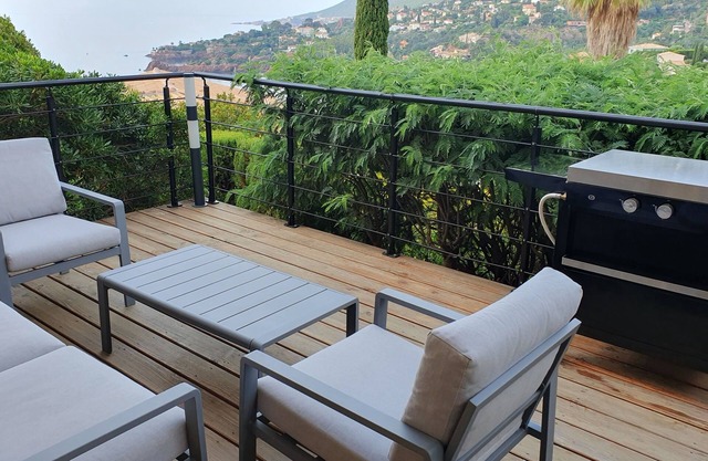 Studio à Théoule-miramar Avec Magnifique vue mer