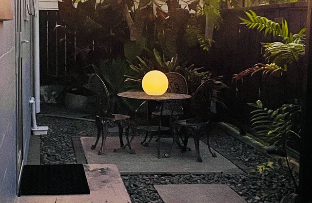 STUDIO 22 . 5 minute walk to sand.