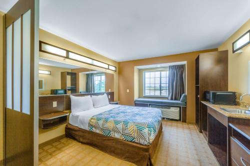 Studio 6 Suites Breaux Bridge, LA