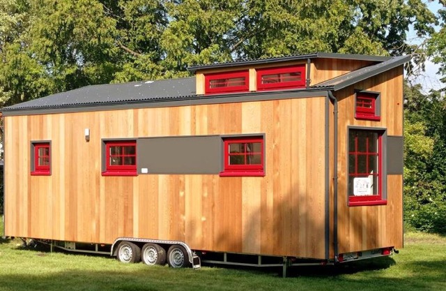 Studio Apartment "Tiny House Paradies" with Private Terrace, Shared Garden & Wi-Fi