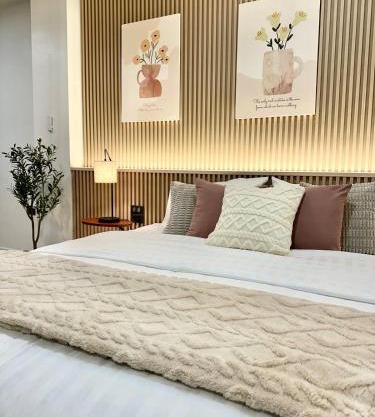 Studio Botanica I 2 mins to SRT