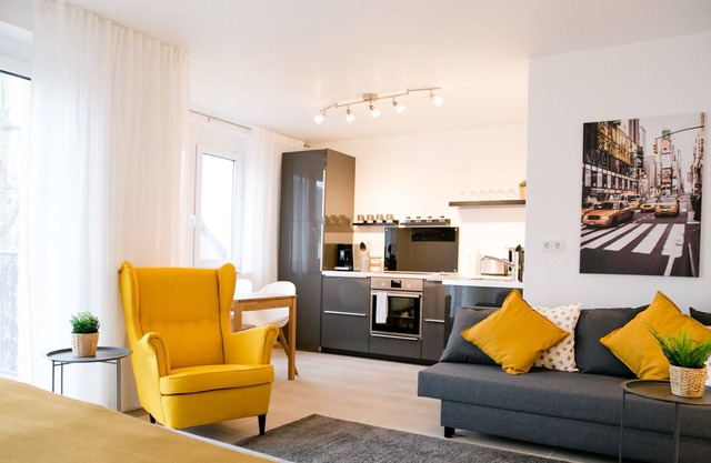 STUDIO - CHIC & COMFORT w/ TOP CONNECTION