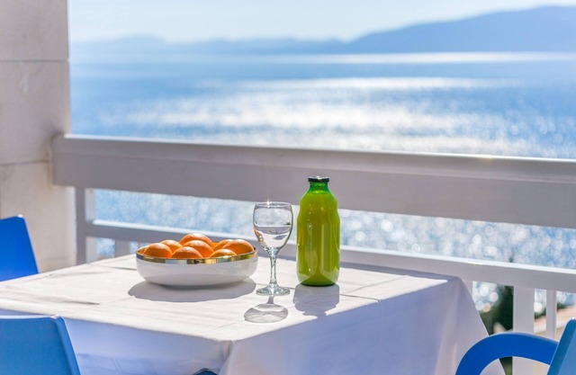 Studio flat with terrace and sea view Podaca, Makarska (AS-6736-b)