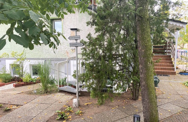 Studio no. 7, basement (24sqm) in green Spandau (13sqm)