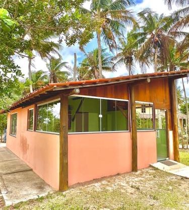 Studio Salmão, beira da água, área Gourmet - Mar Doce!