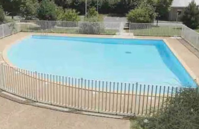 Studio T1 fully equipped heated pool free parking les hauts d'honfleur