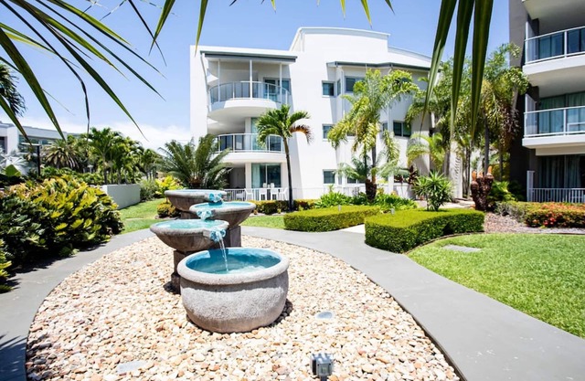 Studio unit ocean views