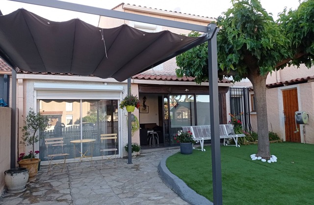 Studio Vacances ete Attenant Villa