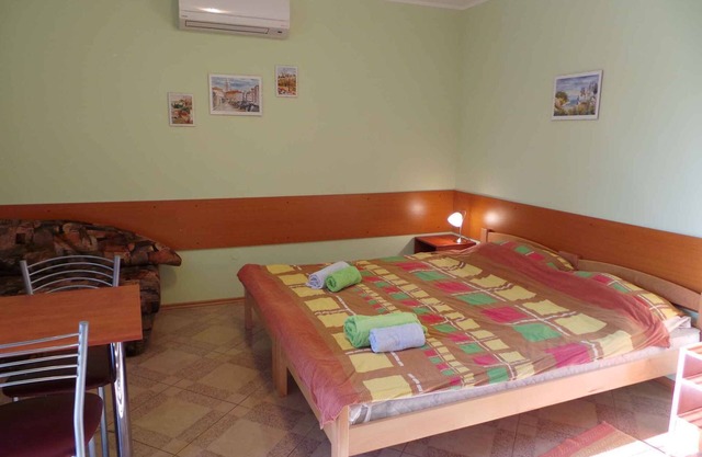 Studio with air conditioning