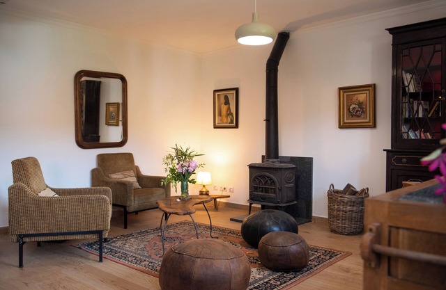 Stunning 10 bedroom quinta, sleeps 20 escape to nature for the perfect getaway.