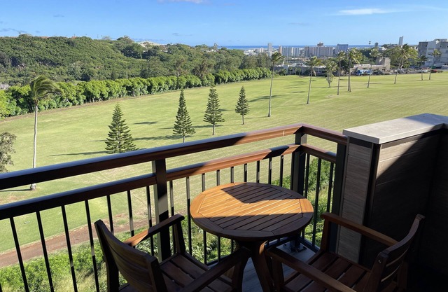 STUNNING FAIRWAY VIEWS, HOME "E"-CLEAN-NEW-GATED, NEAR JBPHH, CAGE # AVAILABLE.