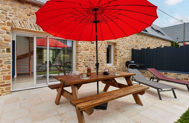 Stunning villa for 4 guests with WIFI, TV, terrace and pets allowed