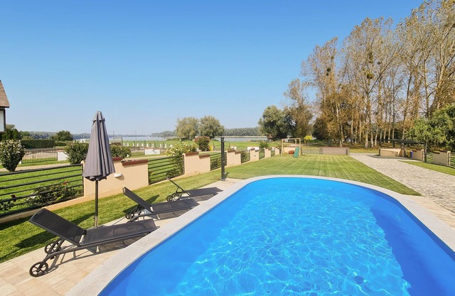 Stunning home in Aljmas with WiFi