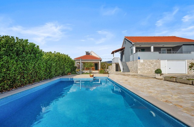 Stunning home in Cvrljevo