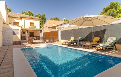 Stunning Home In Fuente Vaqueros