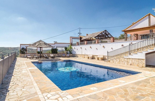 Stunning home in Iznájar with WiFi