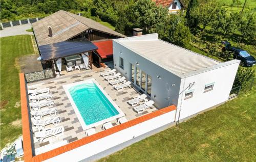 Stunning Home In Kapela With Kitchen