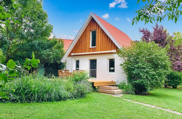 Stunning home in Morschen with kitchen