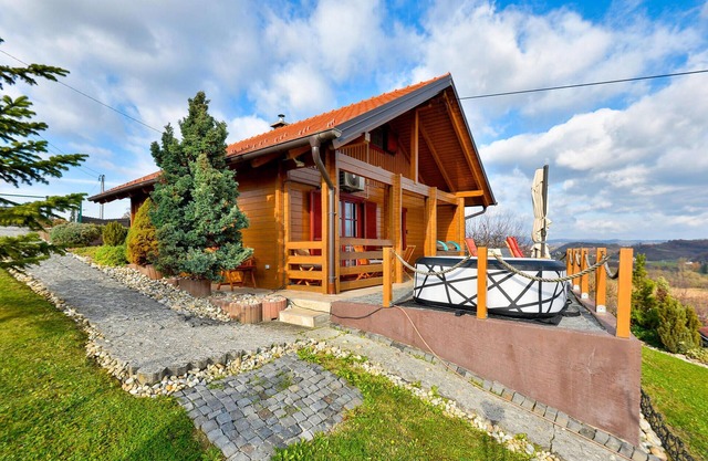 Stunning home in Paruzevina with WiFi