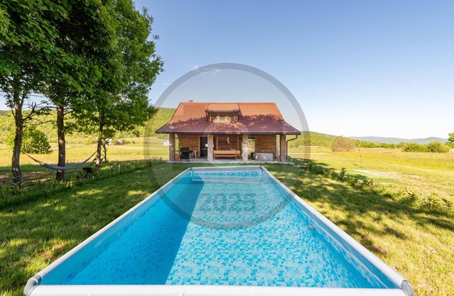 Stunning home in Prvan Selo with sauna