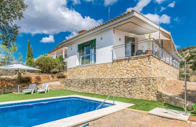 Stunning home in Villaharta
