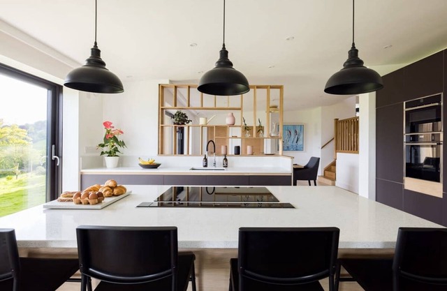 Stunning Home With Garden Panoramic Views