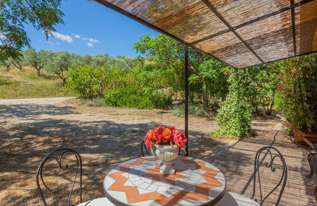 Stunning private villa for 10 people with WIFI, private pool, TV, terrace and pets allowed