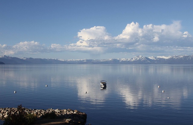 Stunning Lakefront Location!