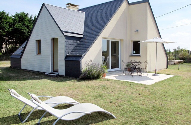 Stunning private villa for 4 people with TV, terrace and pets allowed