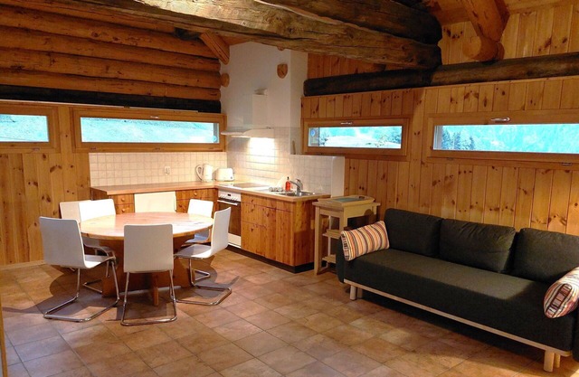 Stunning private villa for 5 guests with WIFI, patio, pets allowed and panoramic view