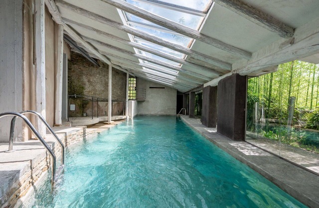 Stunning private villa with WIFI, private pool, TV, terrace, pets allowed and panoramic view