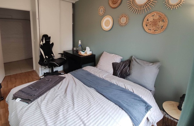 Stunning private room with free parking