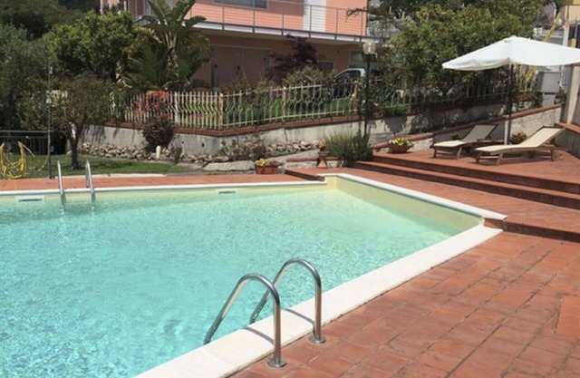 Stunning private villa for 8 people with A/C, private pool, WIFI, TV and terrace