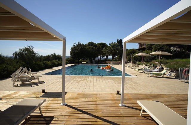 Stunning private villa with private pool, WIFI, A/C, TV, terrace, pets allowed and panoramic view