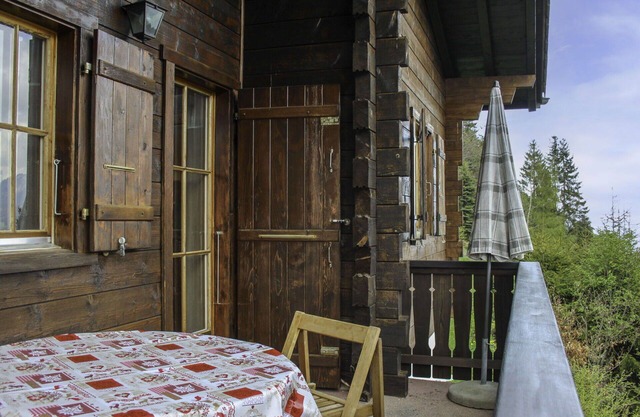 Stunning private villa for 5 guests with WIFI, TV, terrace, pets allowed and panoramic view