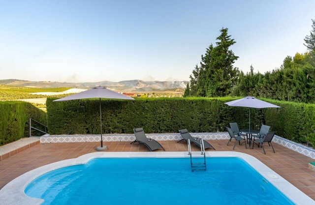 Stunning private villa for 6 people with WIFI, A/C, private pool, TV and terrace