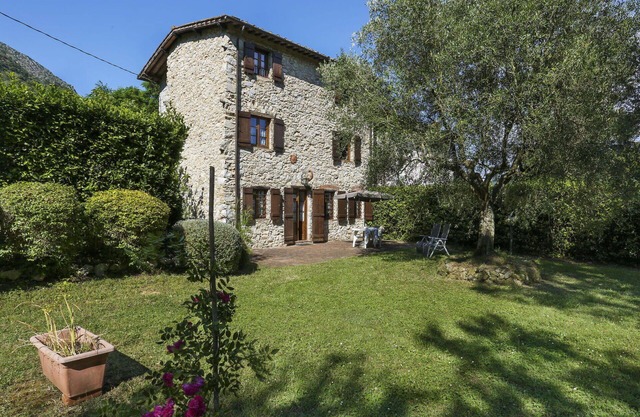 Stunning private villa for 8 guests with WIFI, TV, patio and pets allowed