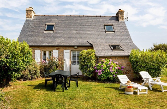 Stunning private villa for 4 guests with WIFI, TV and pets allowed