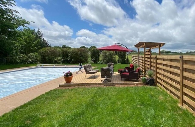 Stunning Ranmoor Lodge attached to Ranmoor House in Sheffield Mills/Canning