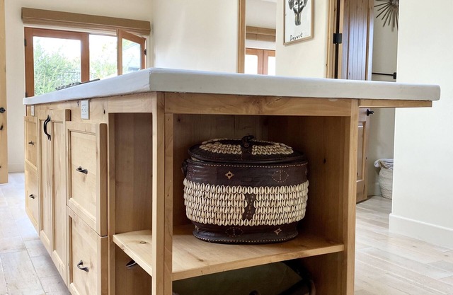 Stunning Spanish style 2b/2b house downtown Petaluma