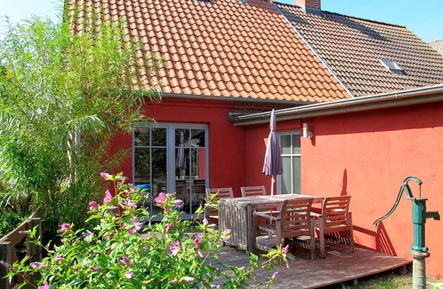 Stunning villa for 5 people with TV, terrace and pets allowed