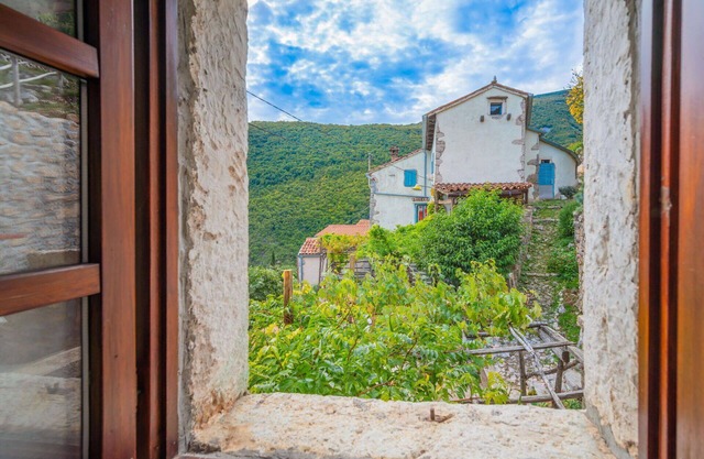 Stunning villa for 6 guests with WIFI, A/C, TV, terrace and panoramic view