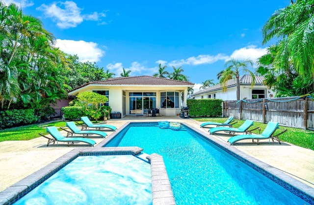 Stunning Villa Heated Pool Near Hollywood Beach