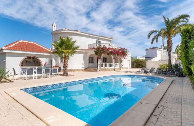 Stunning Villa with Private Pool, Terrace, Balcony, A/C & Wi-Fi