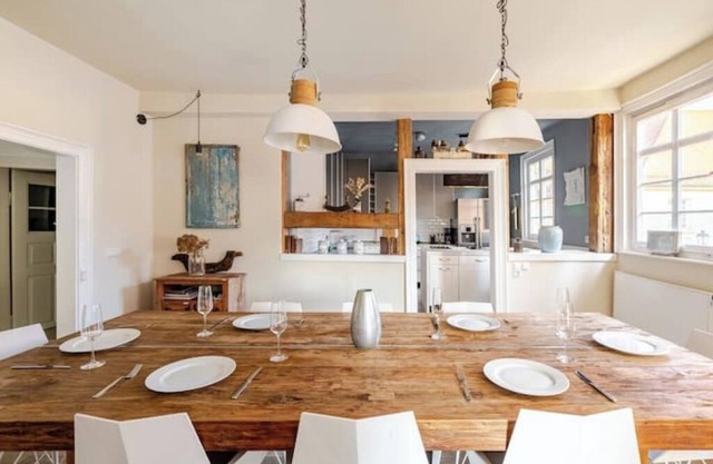 Style house| 370m² |1-8 adults + 2 kids | central | P