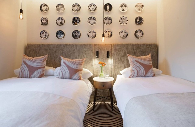 Stylish 1-Bed Apt | Free Parking | Near Heathrow & Local Station