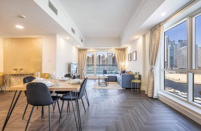 Stylish 1br - Extra Bed With Burj Khalifa View