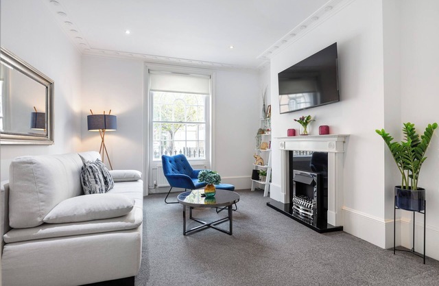 Stylish 2BR APT w/Garden by St Pancras International
